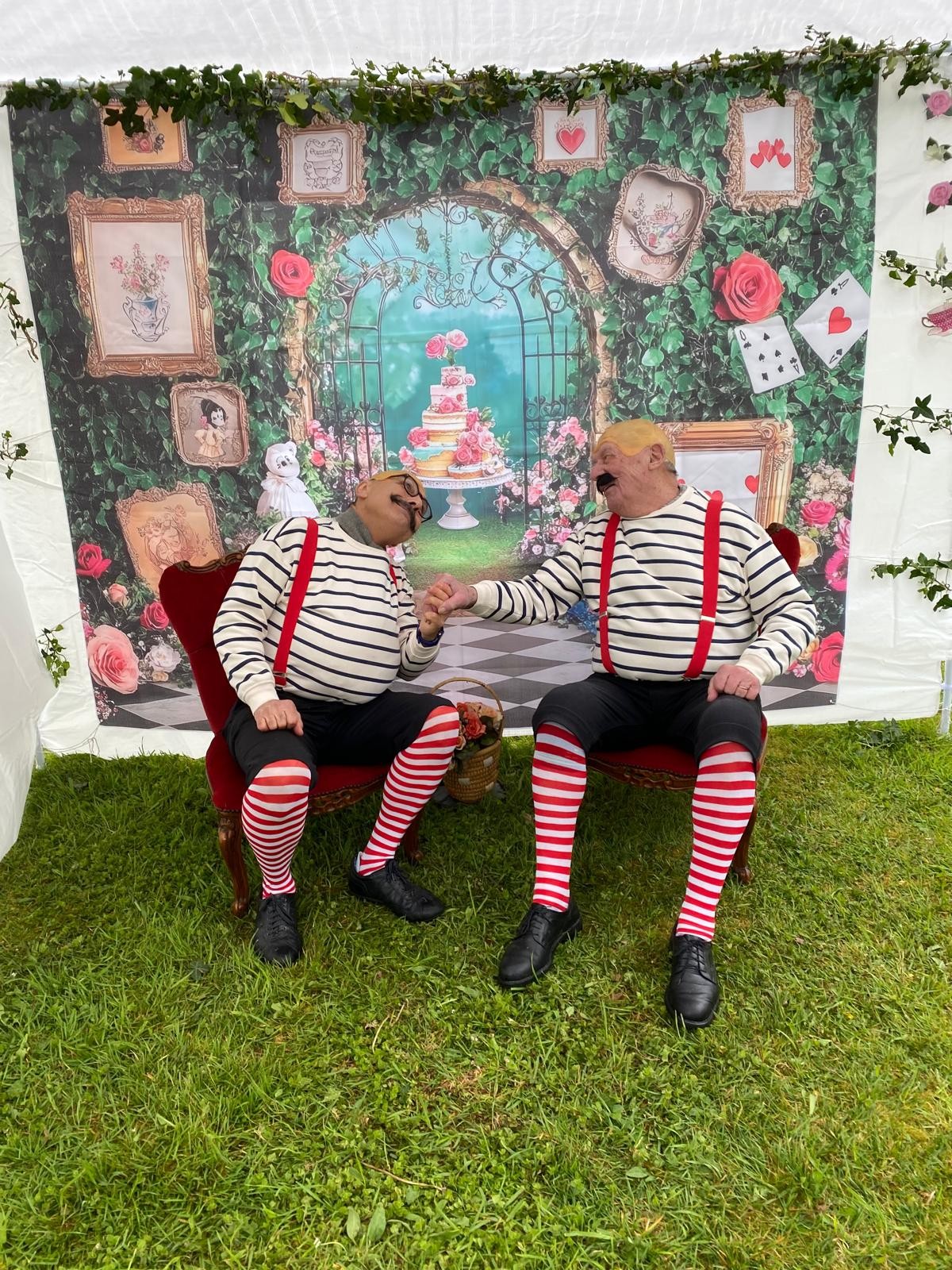 Tweedledee et Tweedledum